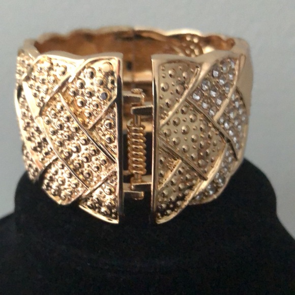 Fancy Gold Bracelet. - Picture 5 of 9